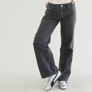 PacSun Zoe low rise Girlfriend Jean